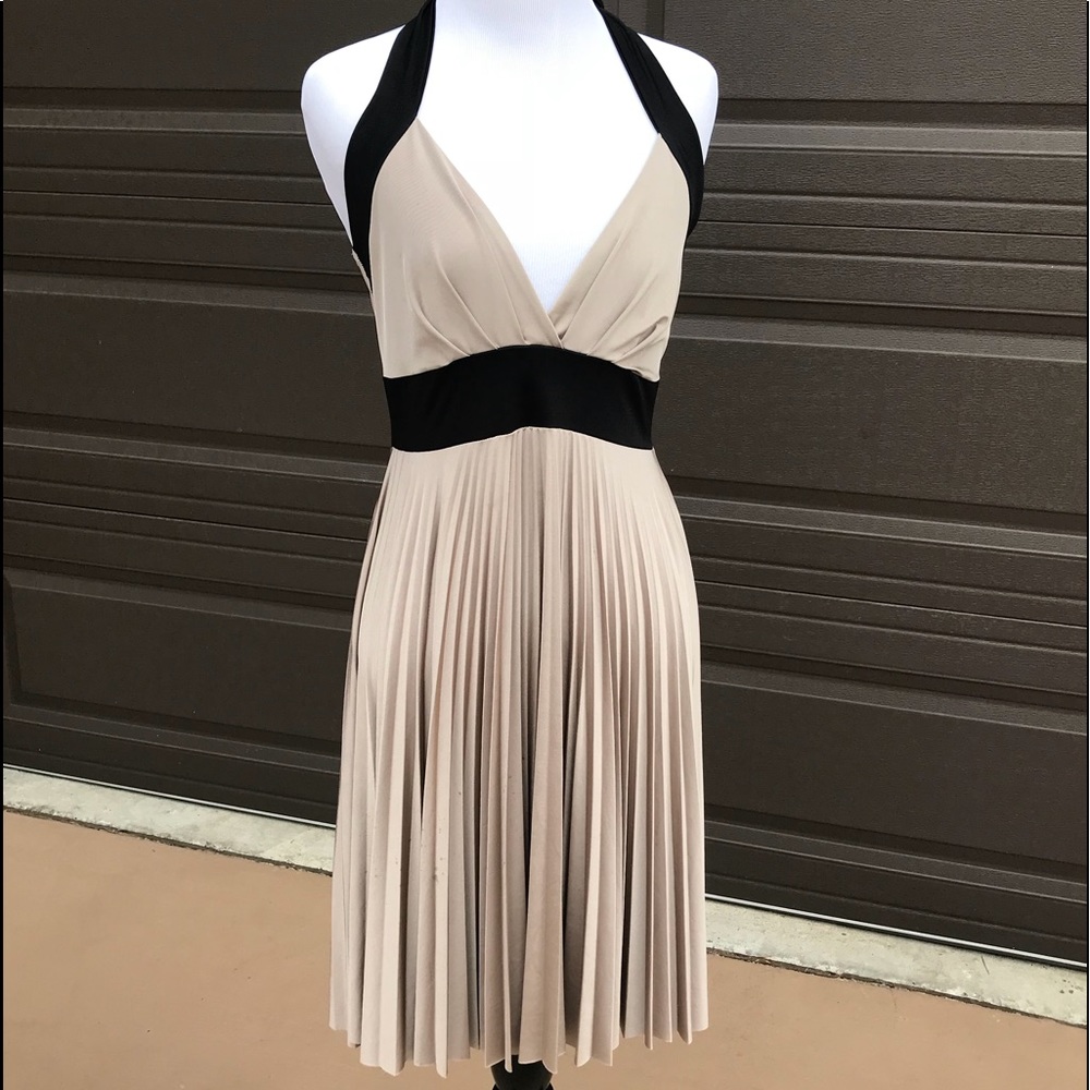 Dress - Picture 1 of 2